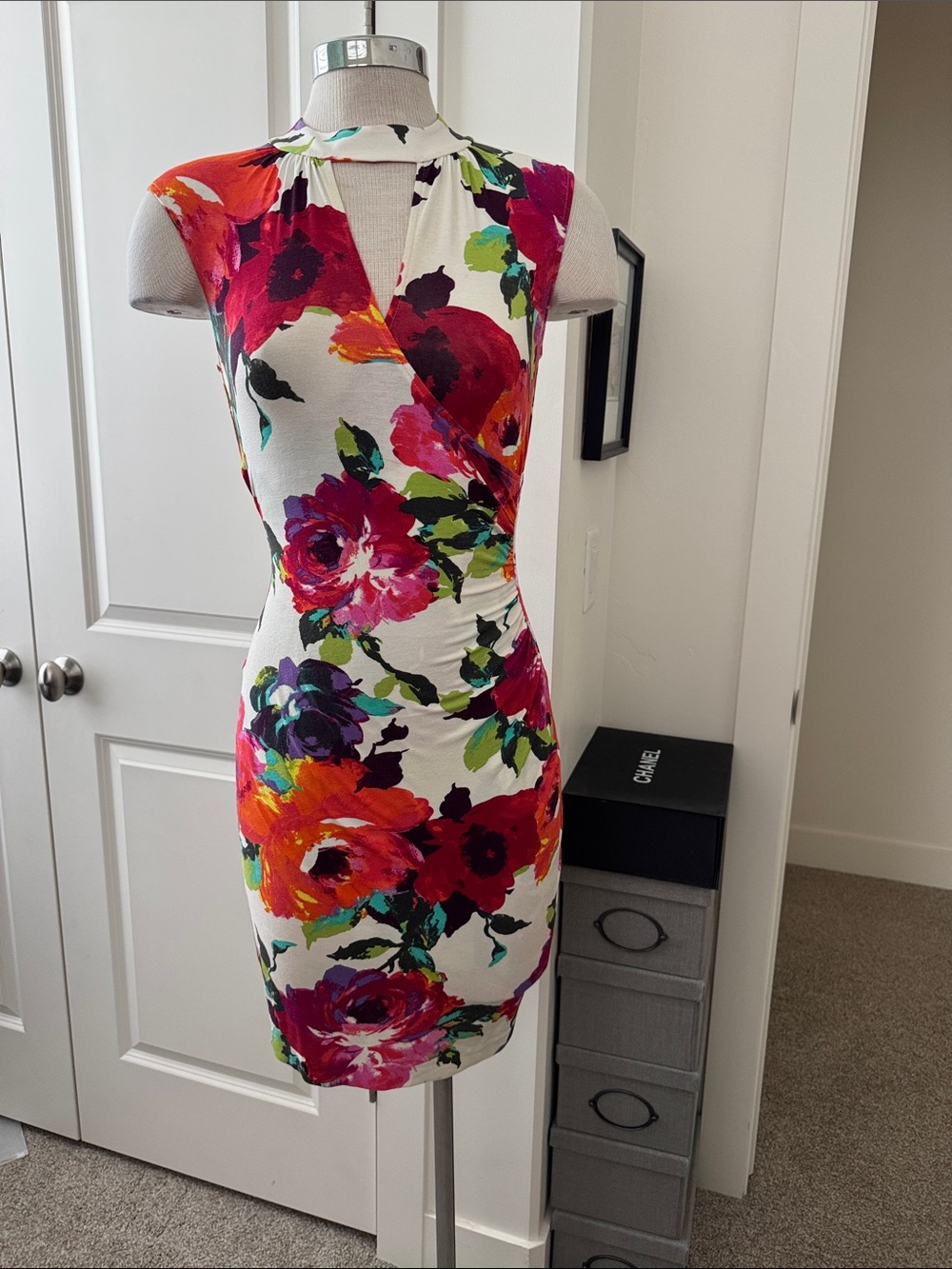 Cache White Floral Sheath Dress with Multi-Color Blooms